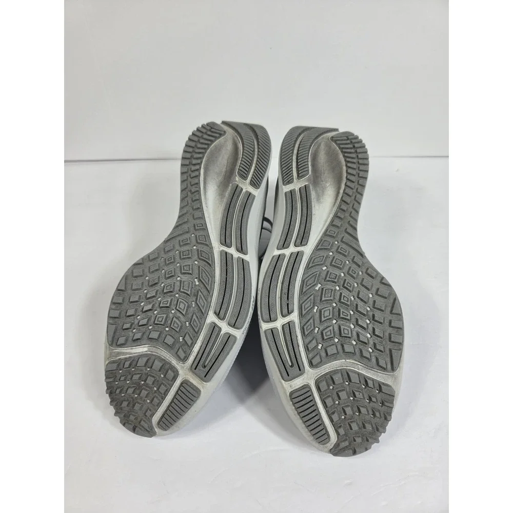 Nike Air Zoom Pegasus 37  WOMEN  9 White Silver Sneaker  ( NO INSOLES )